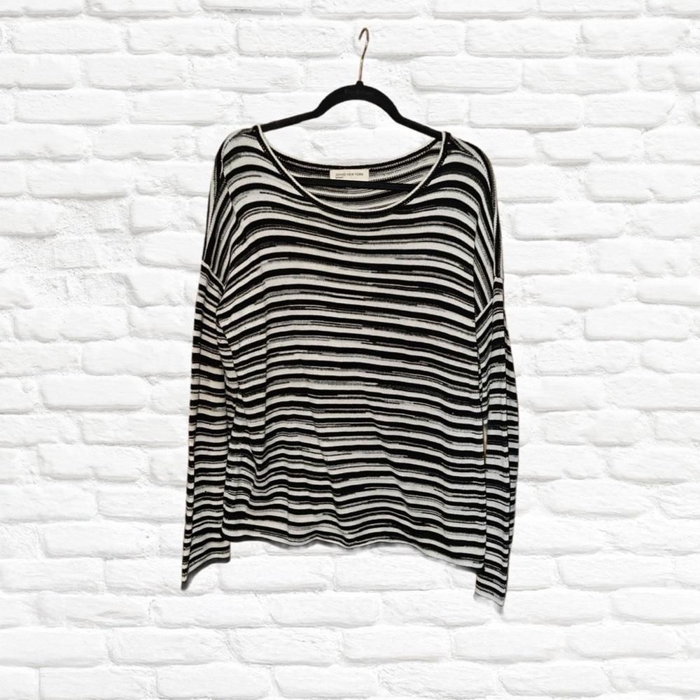 Striped Black and White Women's Sweater